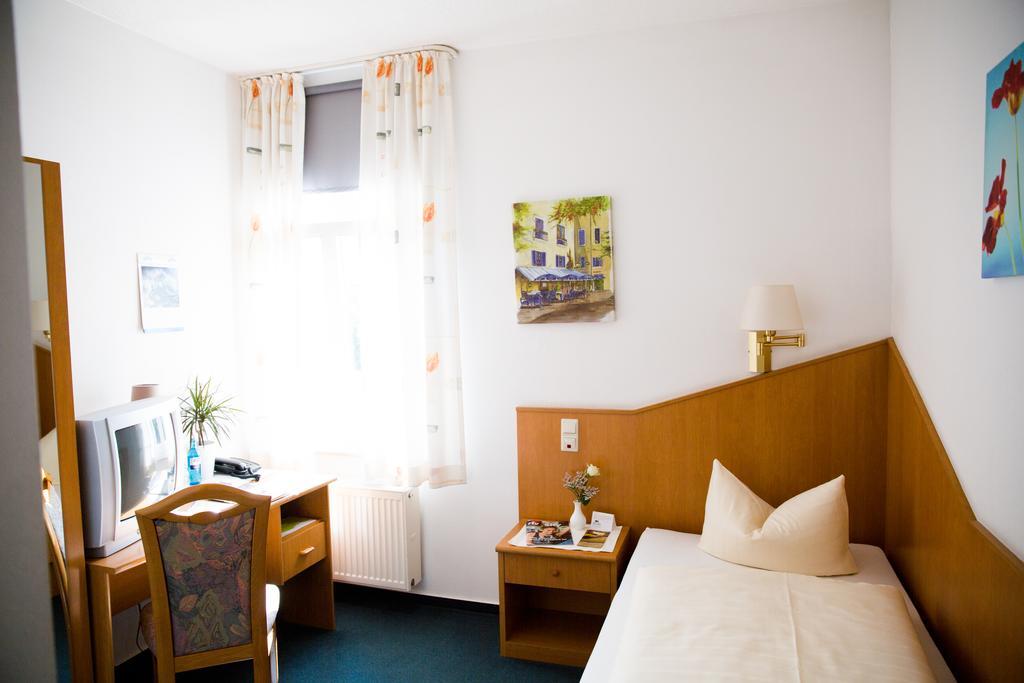 Stadthotel Kolpinghaus - Vier Ecken Werne Kamer foto